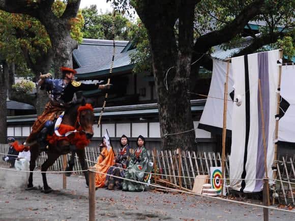 horseback-archery