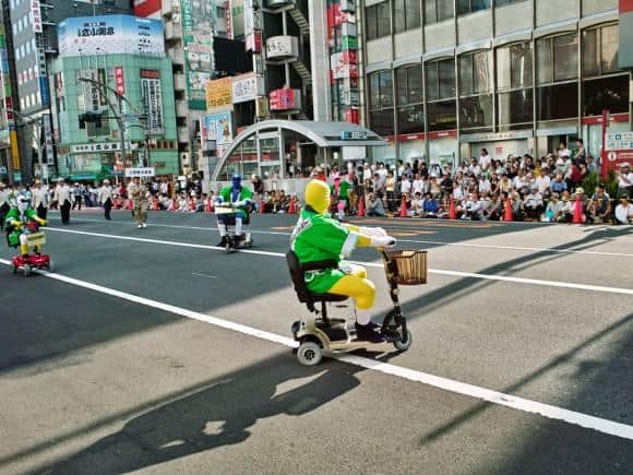 Ueno Natsu Matsuri Parade by Takuma Mori used under a Creative Commons License.