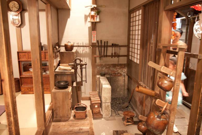 Edo period blacksmith shop in Shitamachi Museum