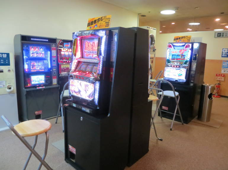 A mini-game center inside the capsule hotel I stayed in.
