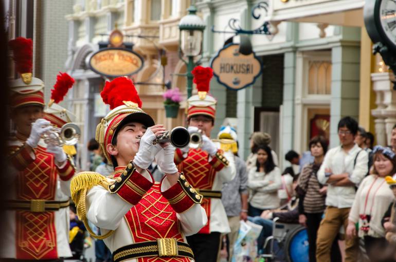 tokyo disney resort band