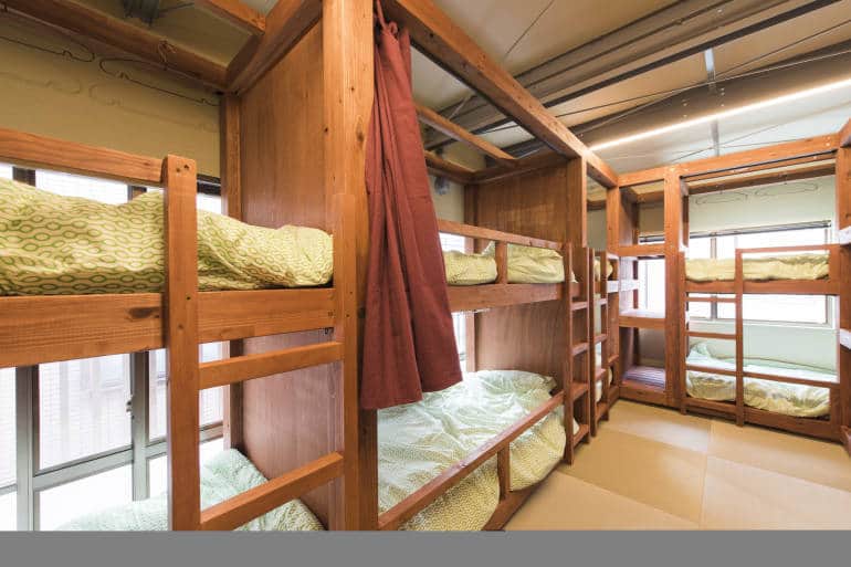 Light and sunny bunk bed room