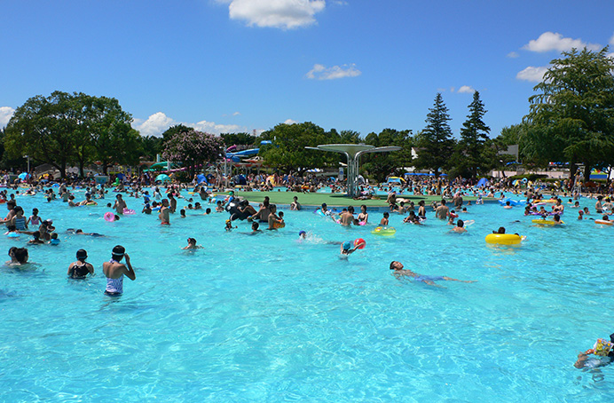 Show Kinen Park Rainbow Pool