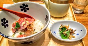 dashi-chazuke en