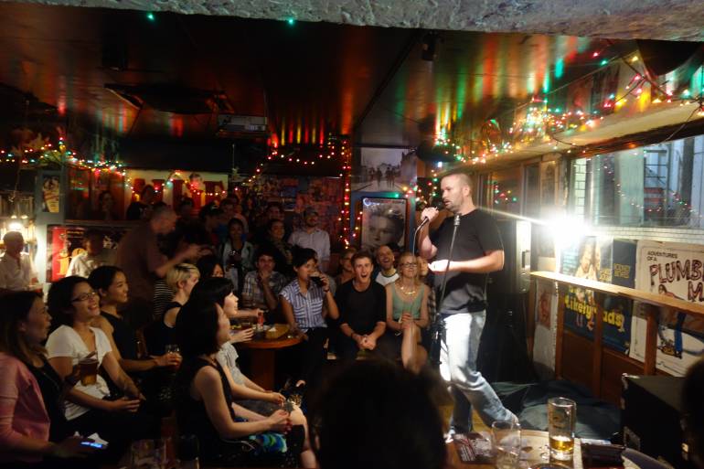 Stand up Tokyo