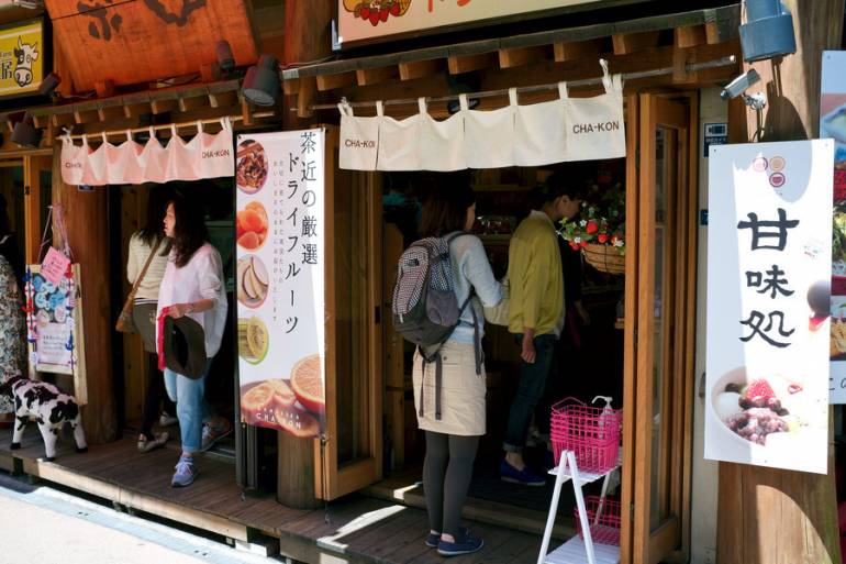 Sweets in Kamkura Komachidori