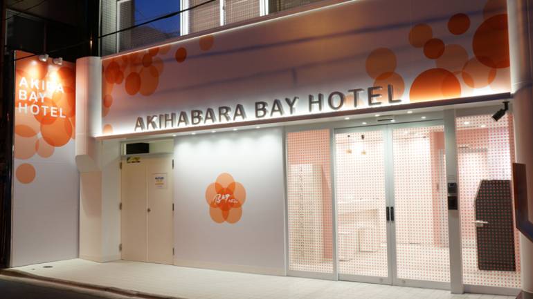 akihabara bay hotel - caters to women