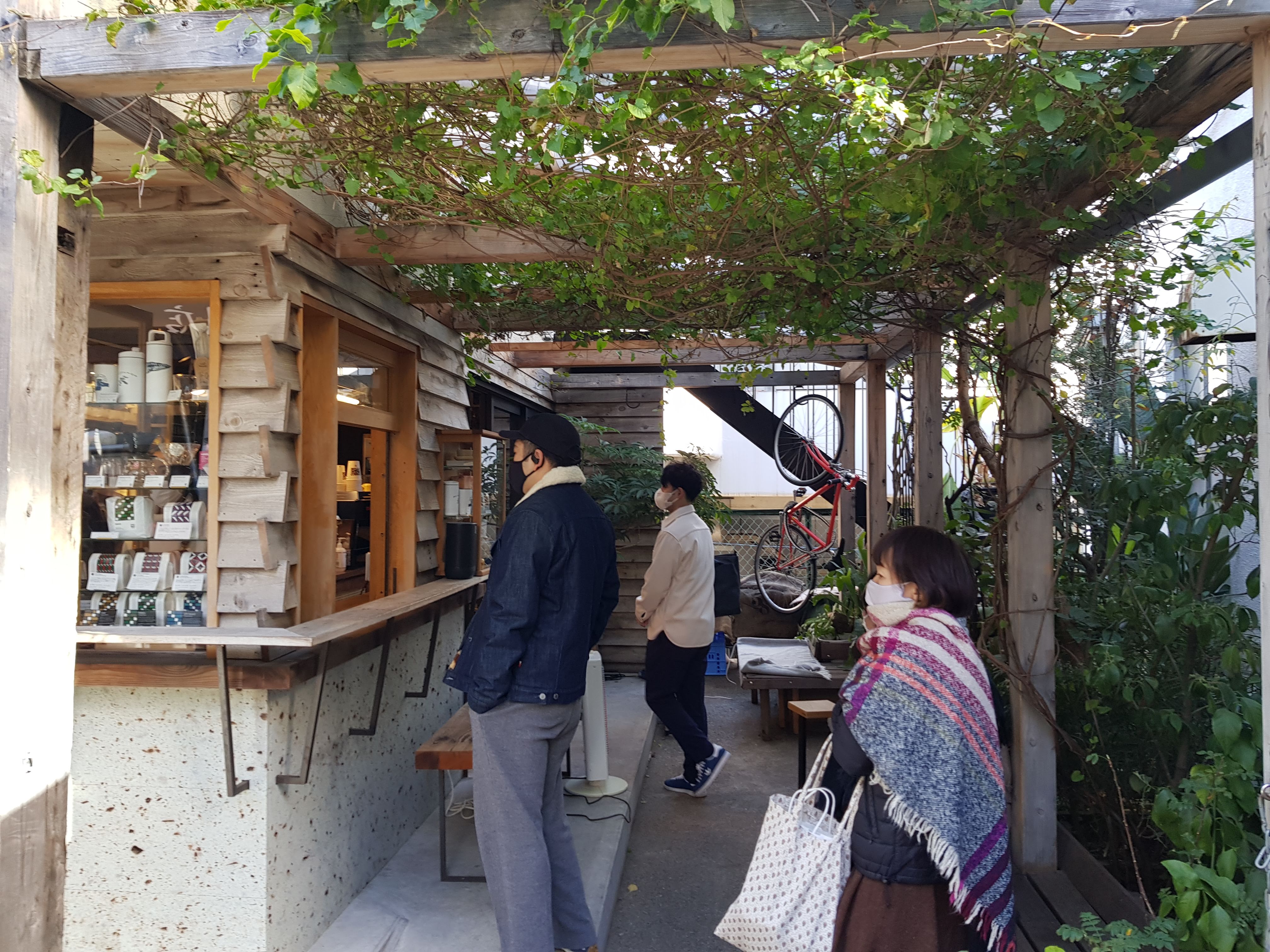 Tokyo Photo Bus 04 Cafe Tone 2 Tokyo Cafe Bus - Photo 04 Tone in