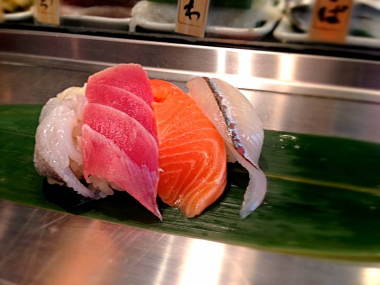 cheap sushi spots in tokyo