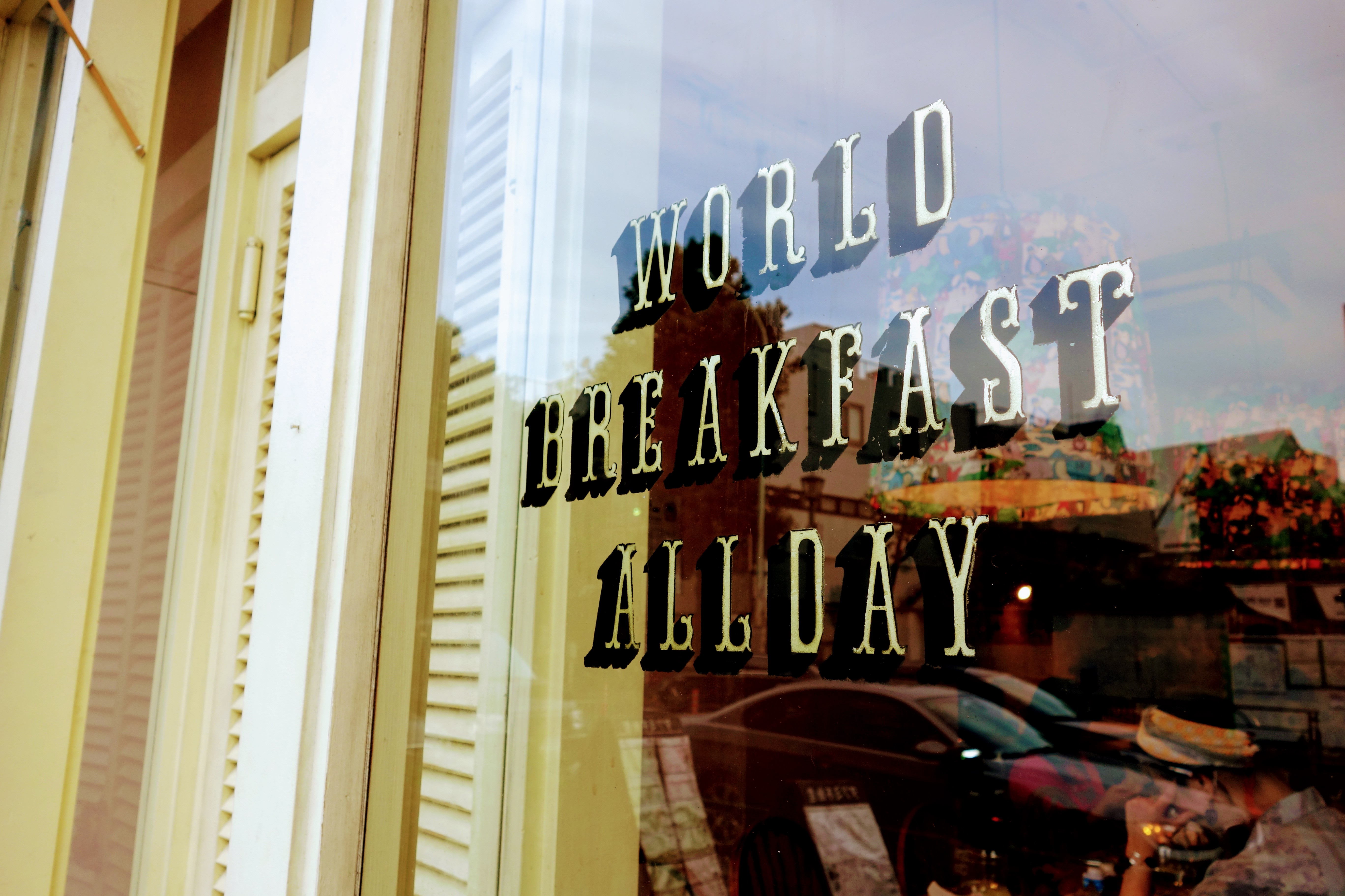 World Breakfast All Day Door