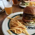 cruz burgers