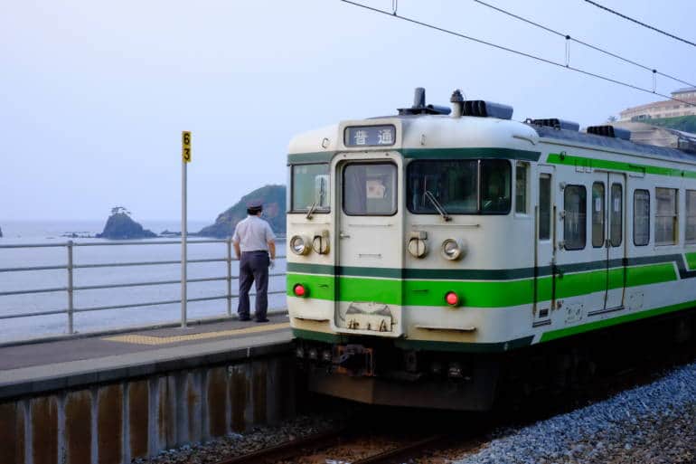 tokyo to niigata local trains