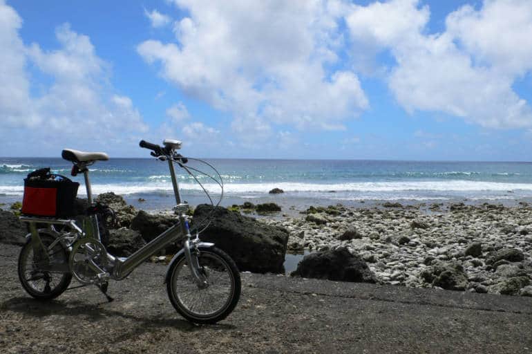 hachijojima beach with bicycle