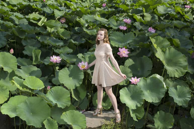 Bloom: Women and Flowers