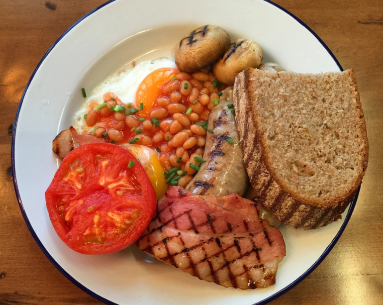 Captain Cook Tokyo Full English Breakfast
