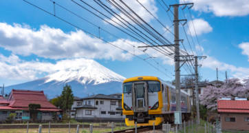 mount fuji train
