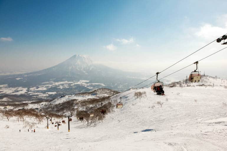 niseko ski lift