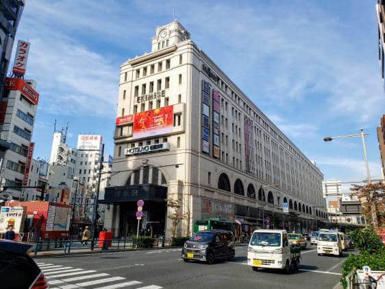 A standard sightseeing spot in Asakusa! An attractive half