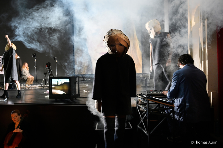 Christopher Rüping “Crave” by Sarah Kane. | Photo by Thomas Aurin