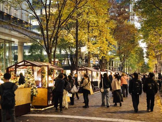 marunouchi street park christmas market