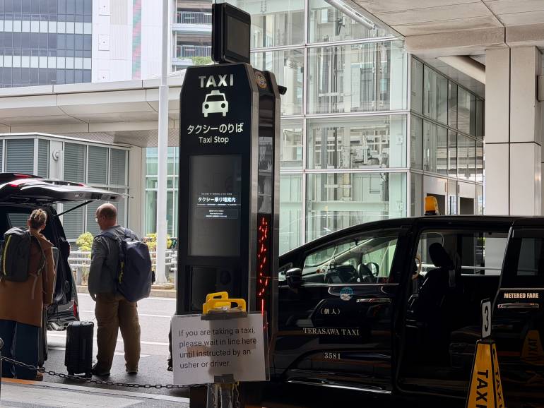 Taxi Stand at Haneda Airport (T3)