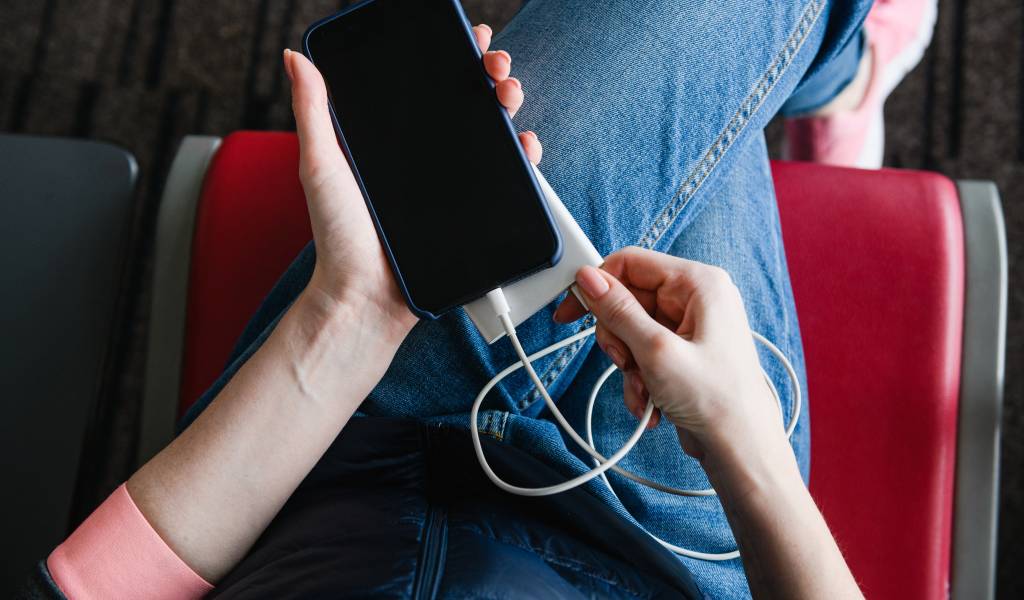 Power Bank Rules for Japan Flights: What To Know