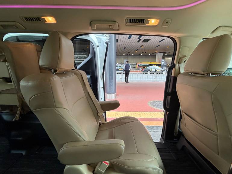 Comfortable Seats Inside NearMe Taxi