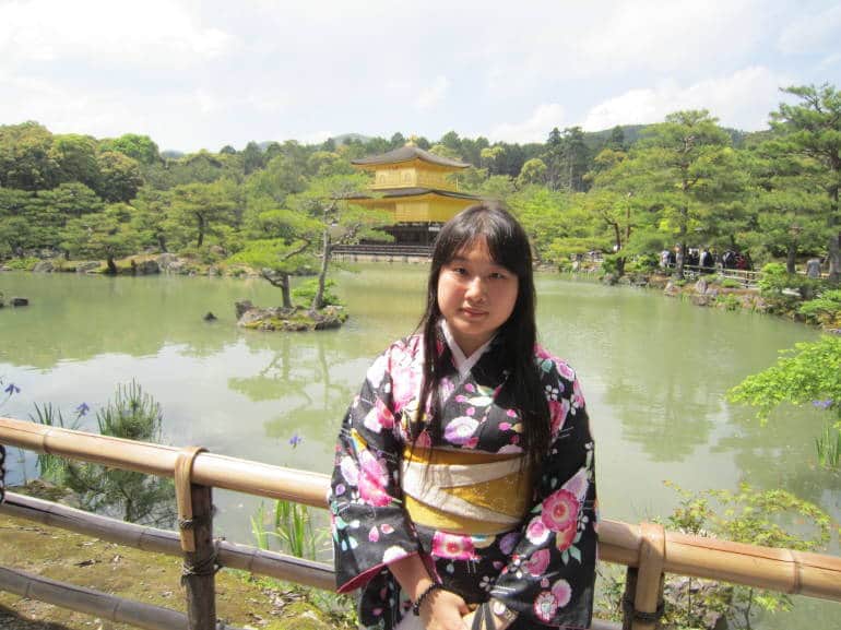 The author wearing a kimono from Yumeyakata in 2011