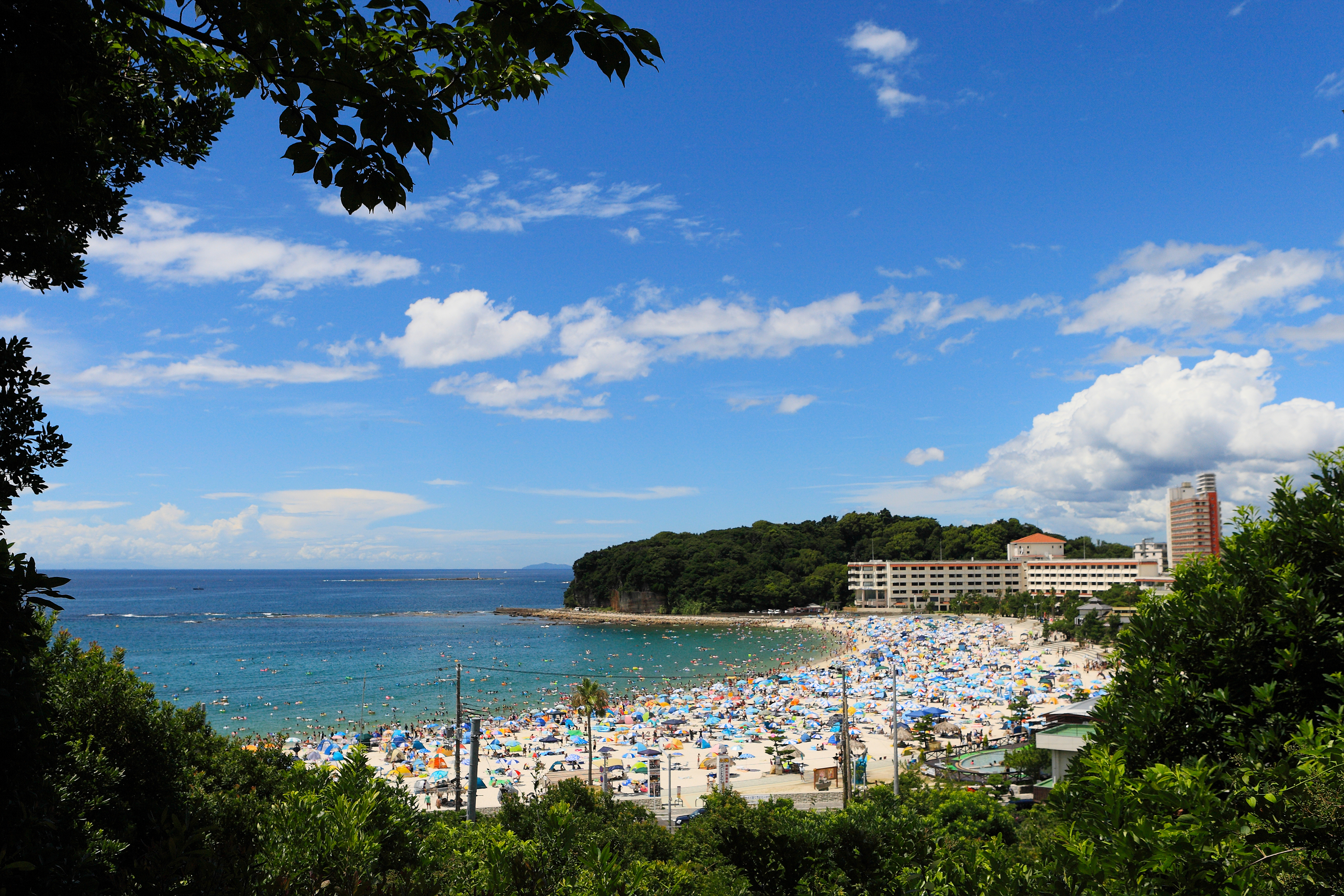 Beach at Shirahama, Shirara