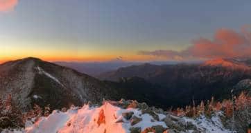Dawn view from Mt Kobushi