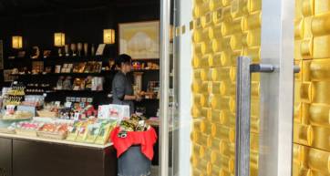 Kanazawa Souvenir Shopping