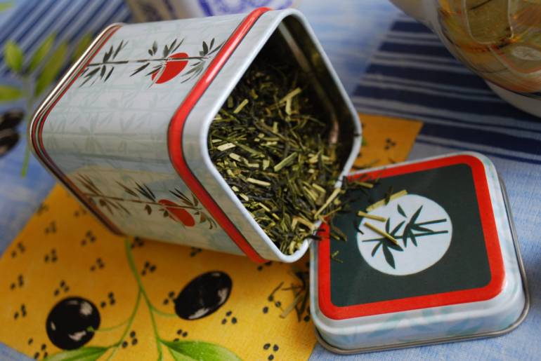 Kaga-boucha aka Twig Tea kanazawa souvenirs