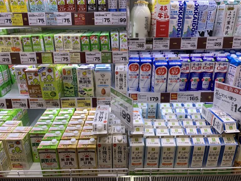 dairy-grocery-store-Japan-VG