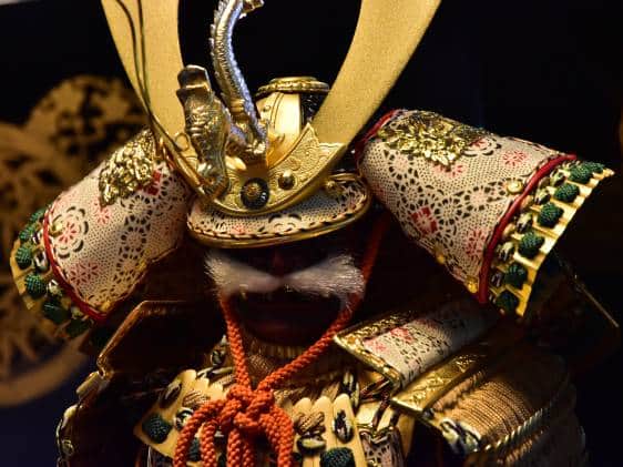 Scene of the clothes for the battle of the displayed Japanese samurai