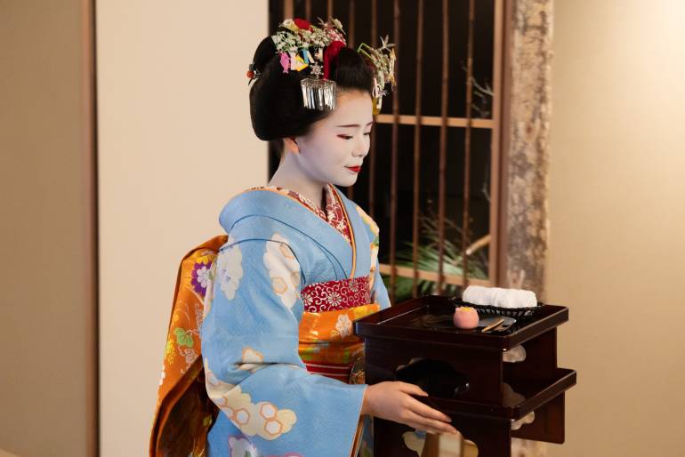 JTB Maiko tour Kyoto Geisha Geiko