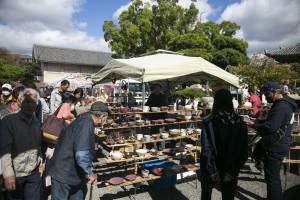 Kyoto, Japan; October 10th, 2023: The Kobo-san Market at Toji Temple in Kyoto stands out as one of the city’s largest flea markets in the city.