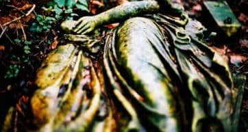An stone angel on the ground