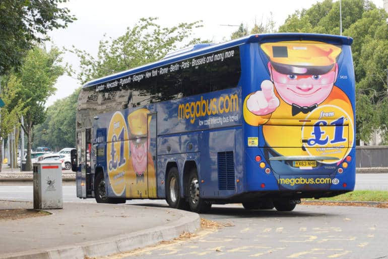 bus london to edinburgh