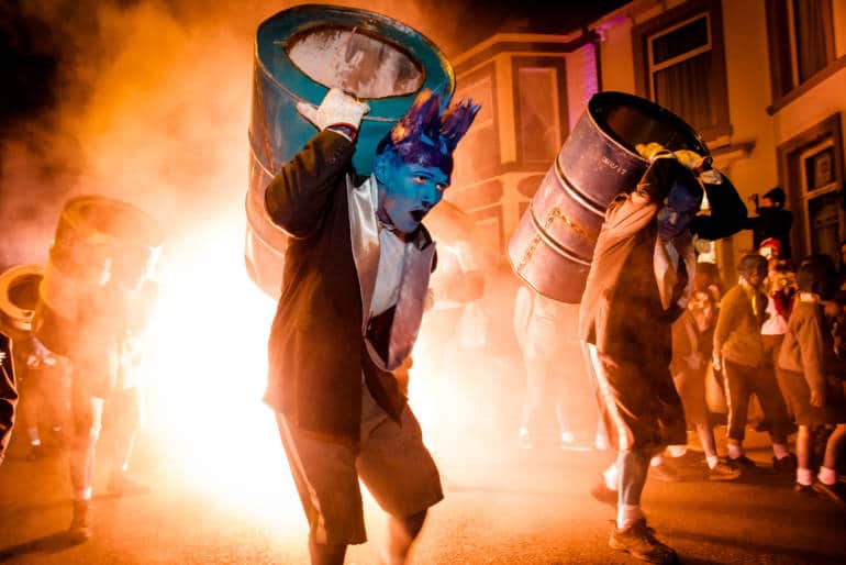 Totally Thames Performers