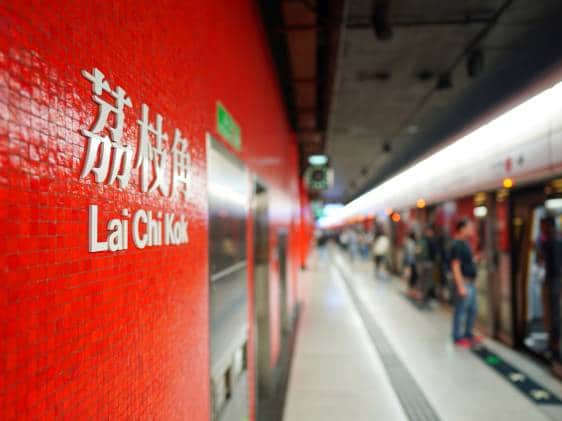 When a Beach Photo Becomes a Cultural Reset: Lai Chi’s Quiet Revolution in Celebrity Authenticity